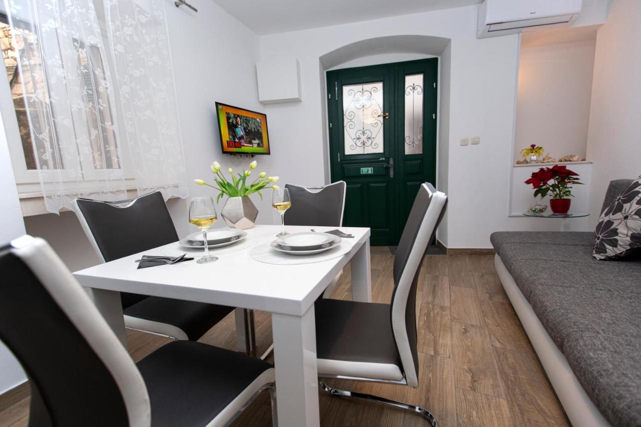 The Star Apartment Spalato Esterno foto