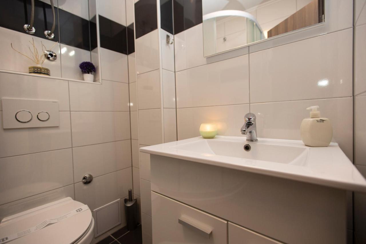 The Star Apartment Spalato Esterno foto
